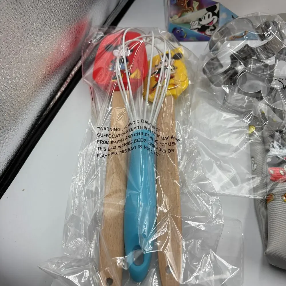 Disney Kid's Baking Set 8 Pc New NIB Aprion Bowl Utensils Cookie Cutteres